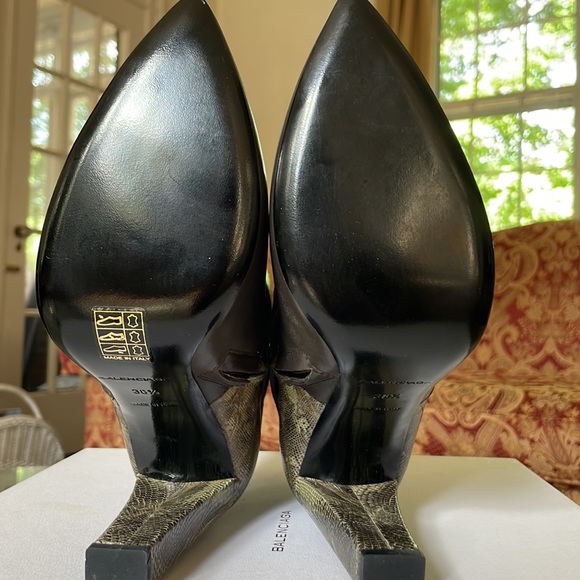 Balenciaga Olive Green Lizard Leather Ankle Boots/Booties (EU 38.5) - Picture 4 of 7